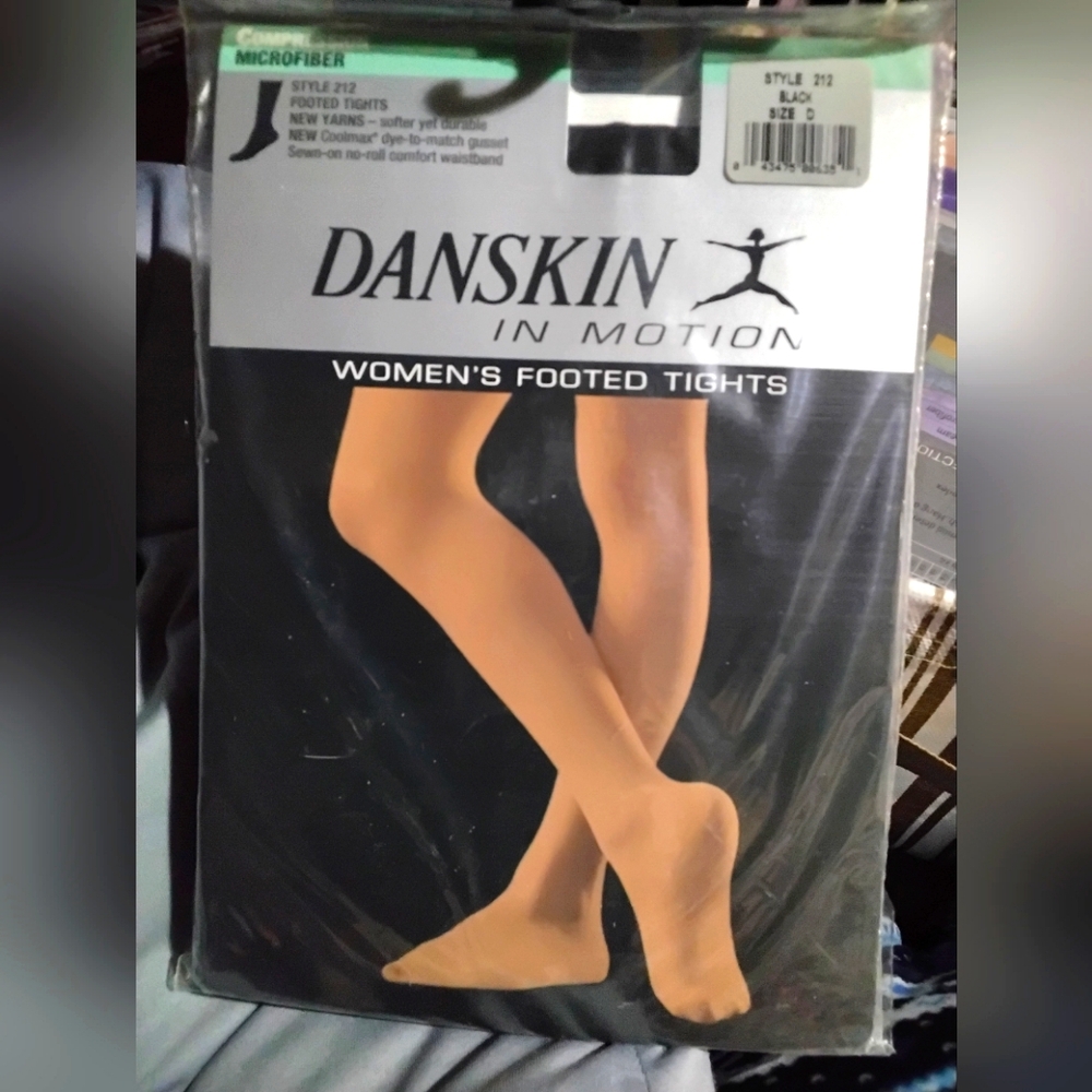 Danskin 212 Matt Black Dance Tights NWT